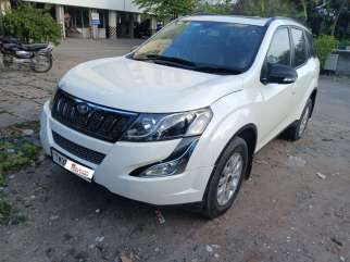 Mahindra XUV500 W10 2WD